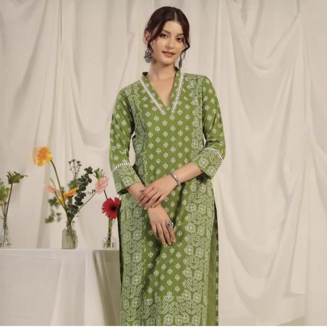 Women Ethnic Motifs Printed Regular Pure Cotton Kurta with Trousers